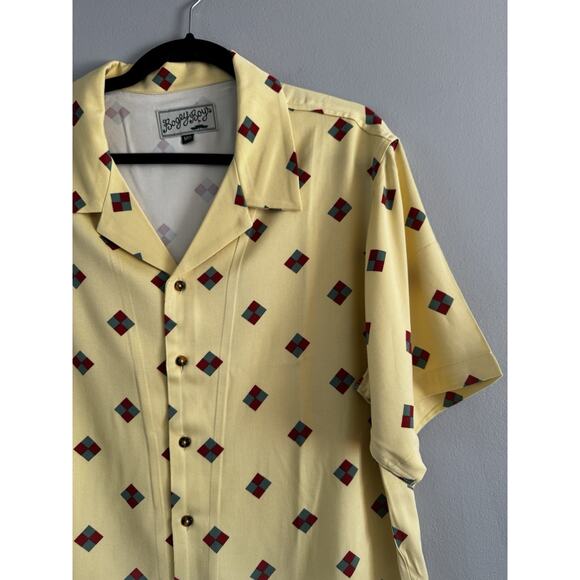 NWT Bogey Boys Yellow Geo Print Button Front Short Sleeve Shirt Mens Size Medium - Picture 4 of 7